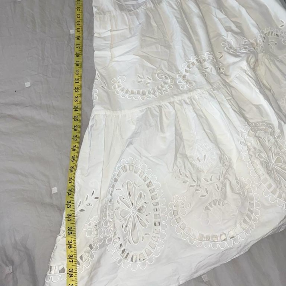 Santos Eyelet Dress, long sleeve beautiful embroidered - Picture 11 of 16